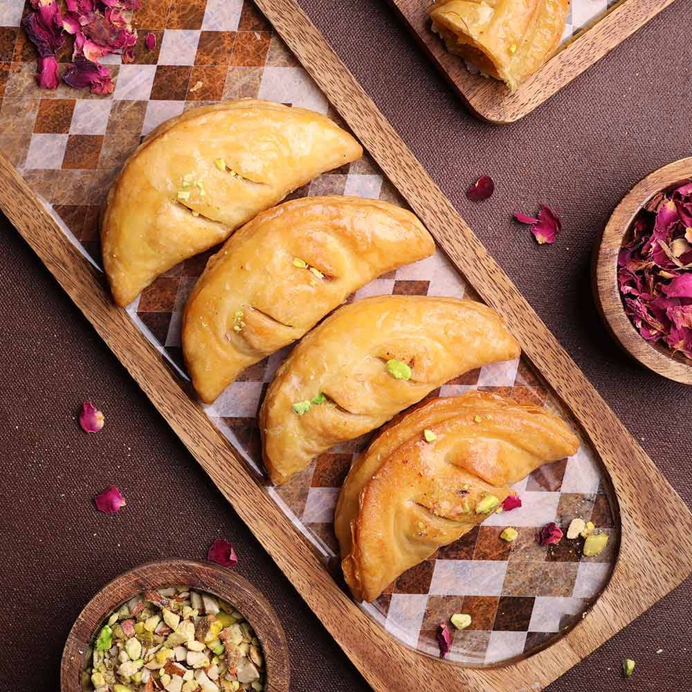 Holi Special Baked Gujiya Set Of 4