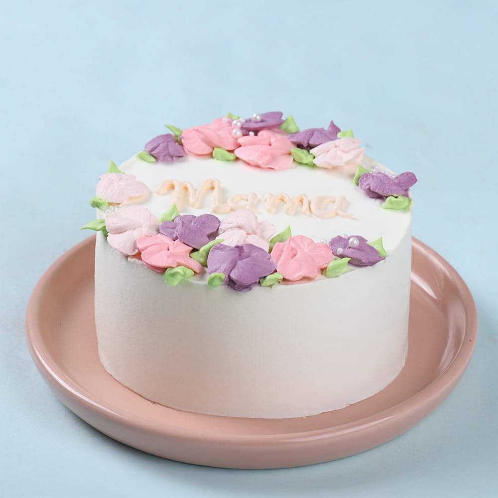 Top View of Mom Floral Bento Cake