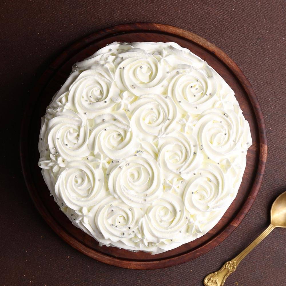 Top View: Pineapple Cake for Mother's Day