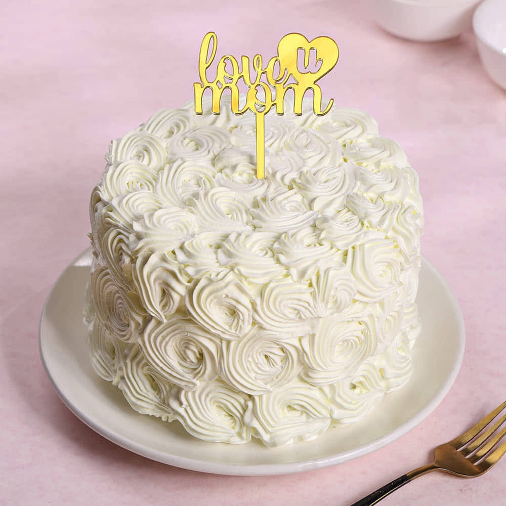 Side View of Mothers Day Rosettes Cake