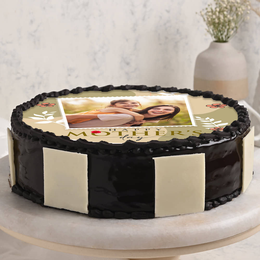 Top View: Happy Mothers Day Photo Cake