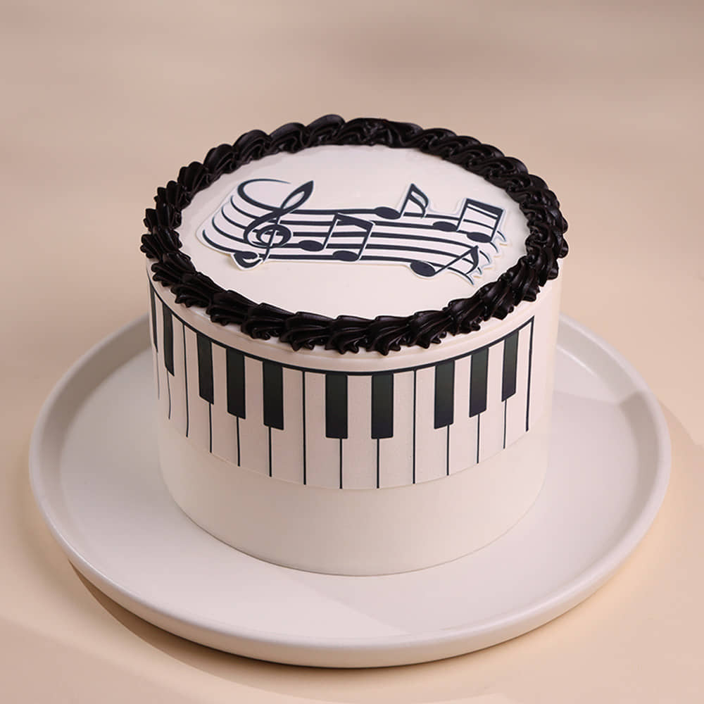 Musical Notes Piano Cake