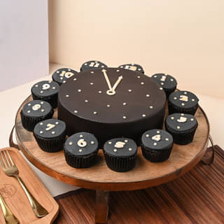 Top View New Year Chocolate Clock Cake