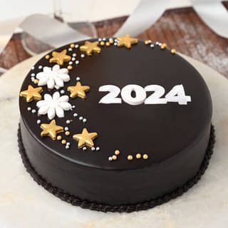 New Year Chocolate Cream Cake Online