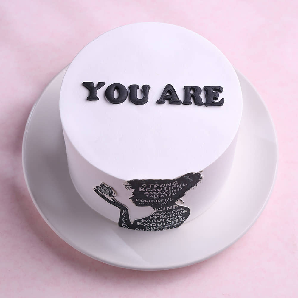 Side View of Ode in Words Mothers Day Cake