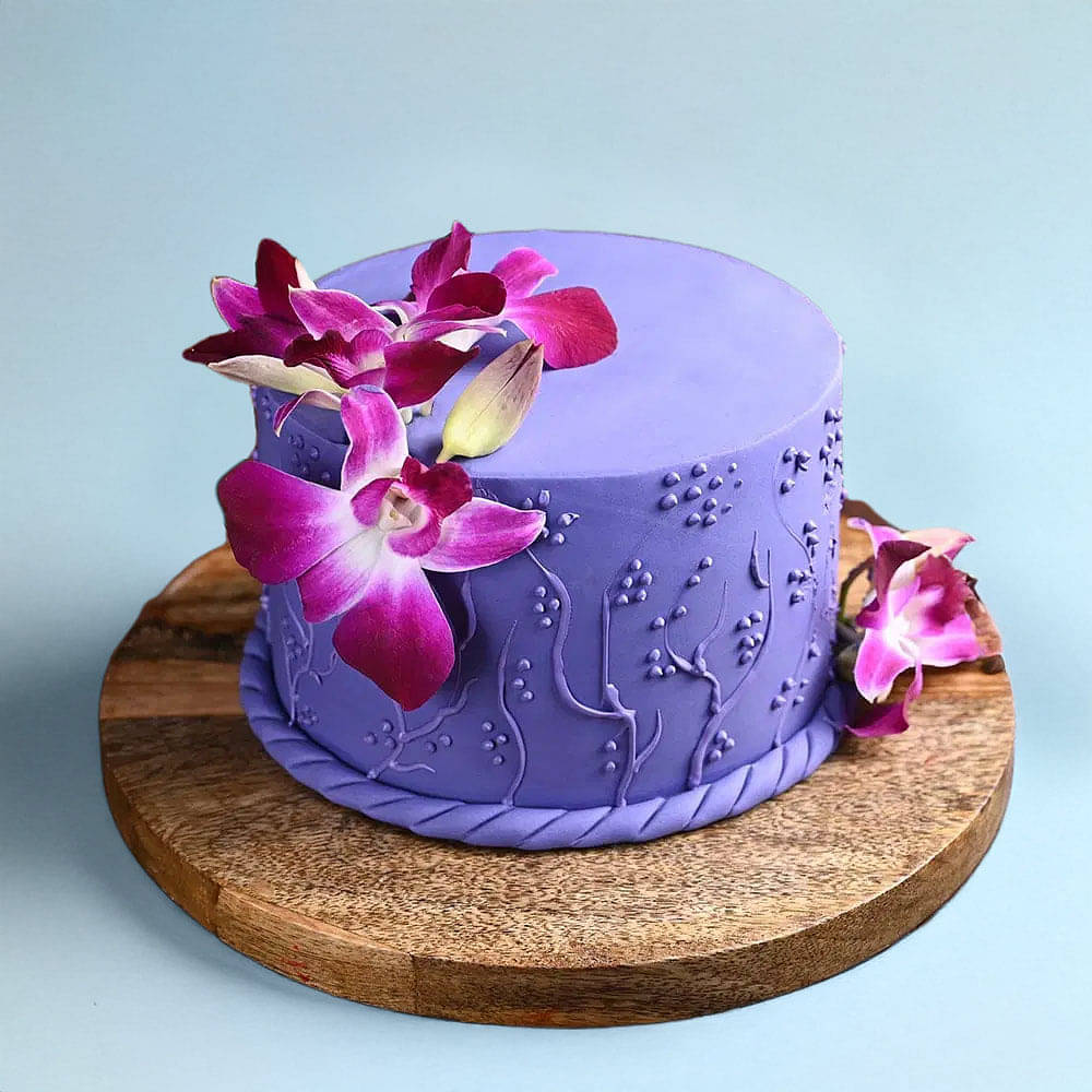 Top View of Orchid Love Valentine Cake
