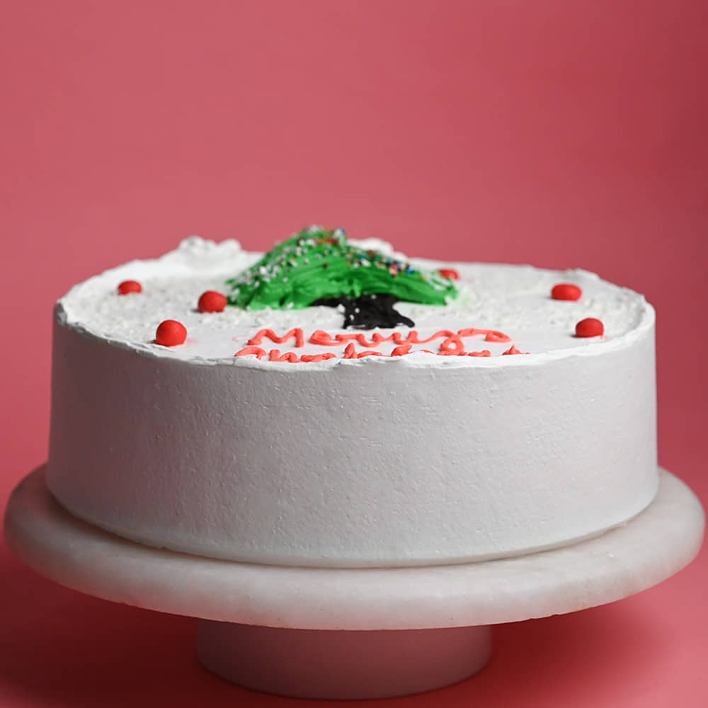 Round Christmas Pineapple Cream Cake