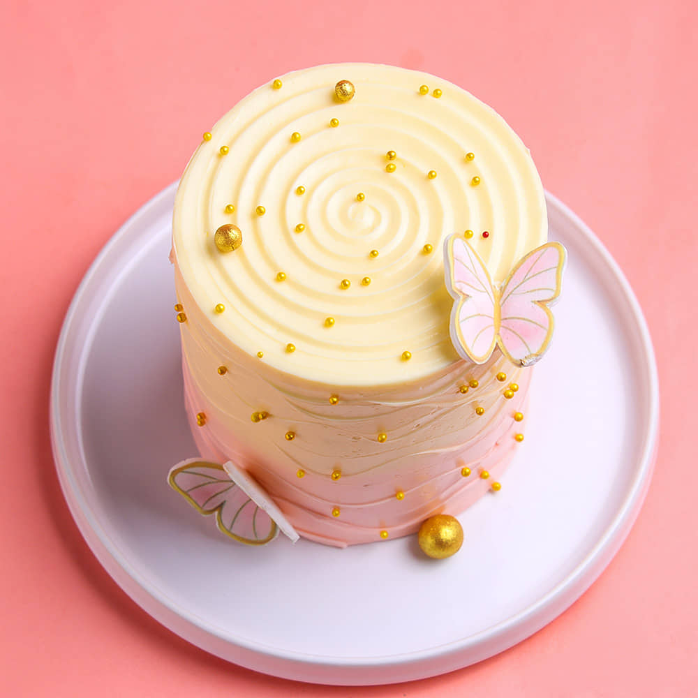Pearls N Butterflies Wave Cake