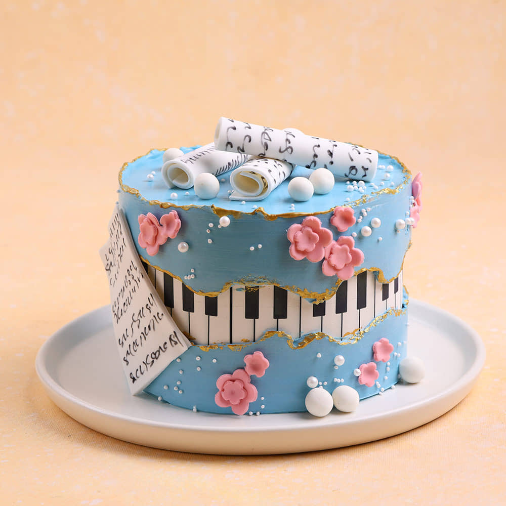 Pearls N Notes Piano Cake