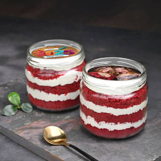 Personalised New Year Red Velvet Jar Cakes