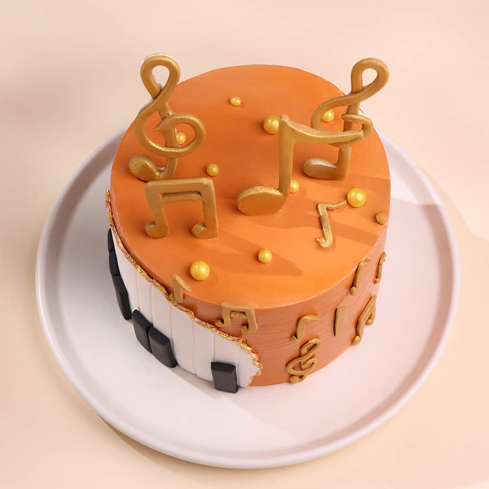 Piano Keys N Music Notes Cake