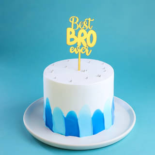 Front View of Pineapple Cake 