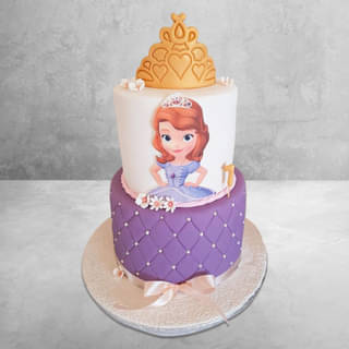 Pretty Sofia Fondant Cake