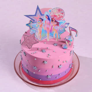 Kpop Huntrix Showtime Cake