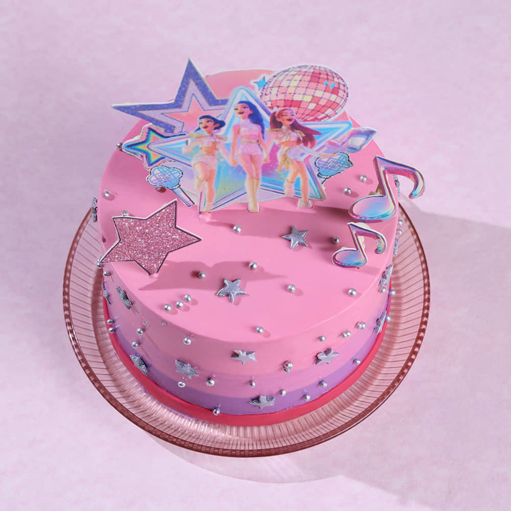 Kpop Huntrix Showtime Cake