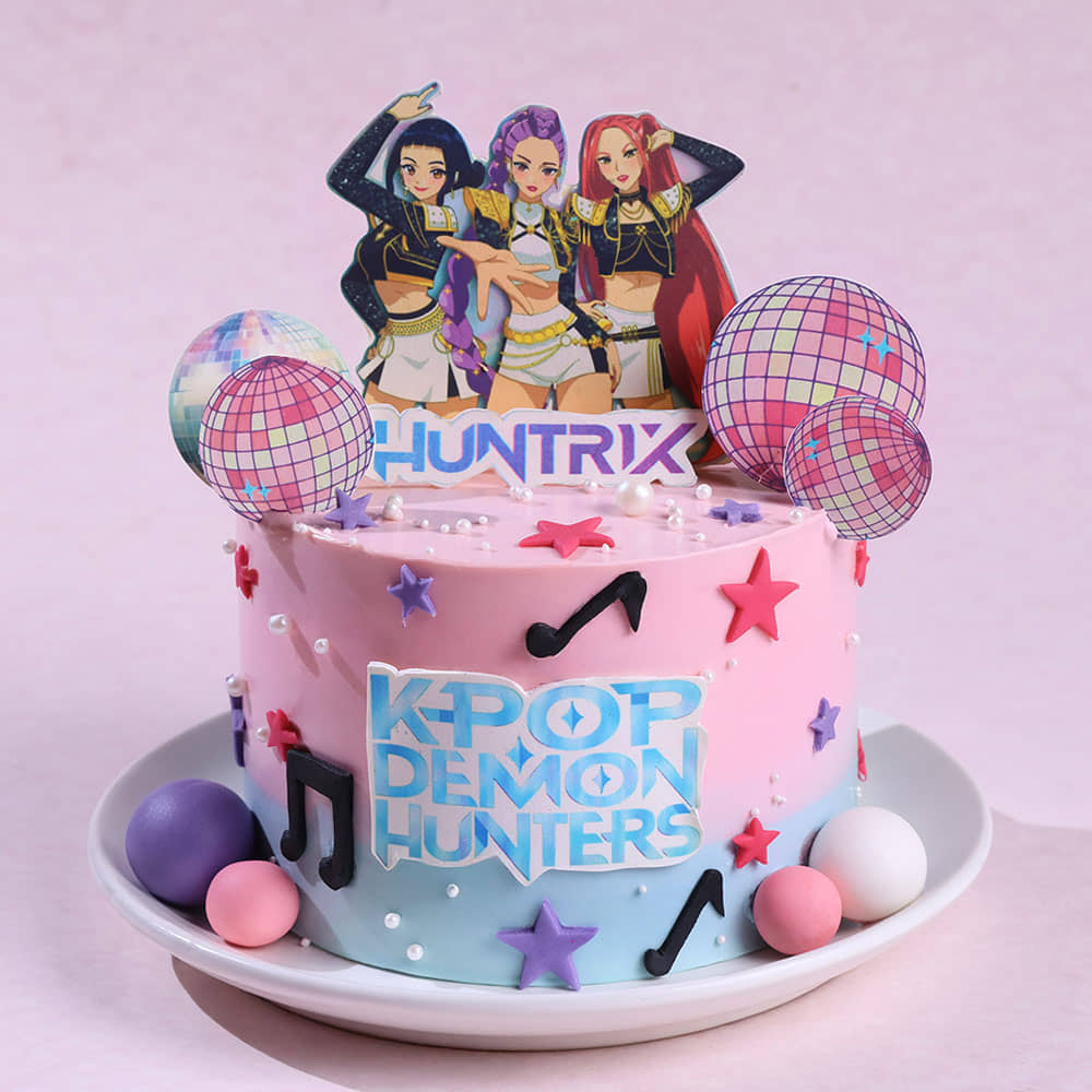Huntrix Kpop Girl Group Cake