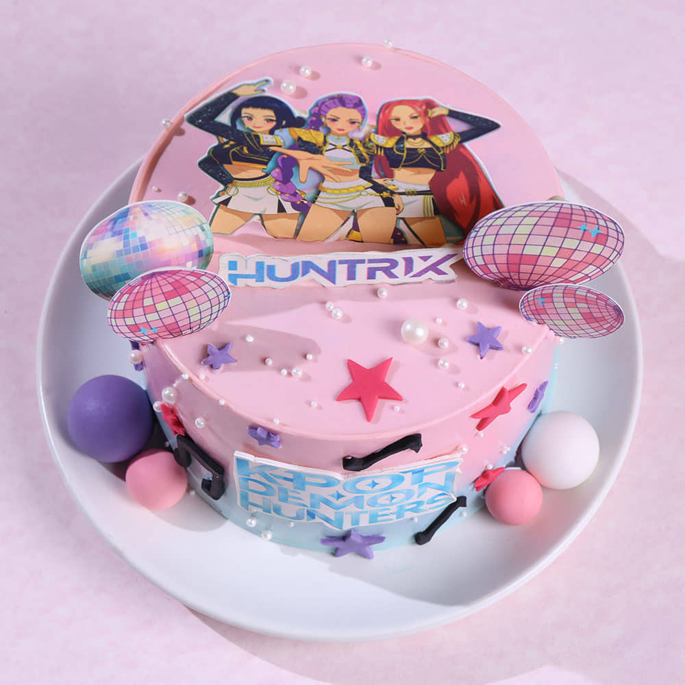 Huntrix Kpop Girl Group Cake