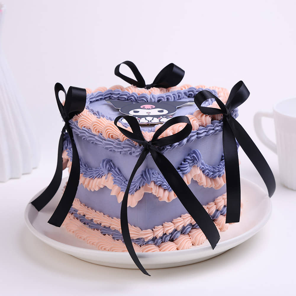 Kuromi Vintage Bow Cake