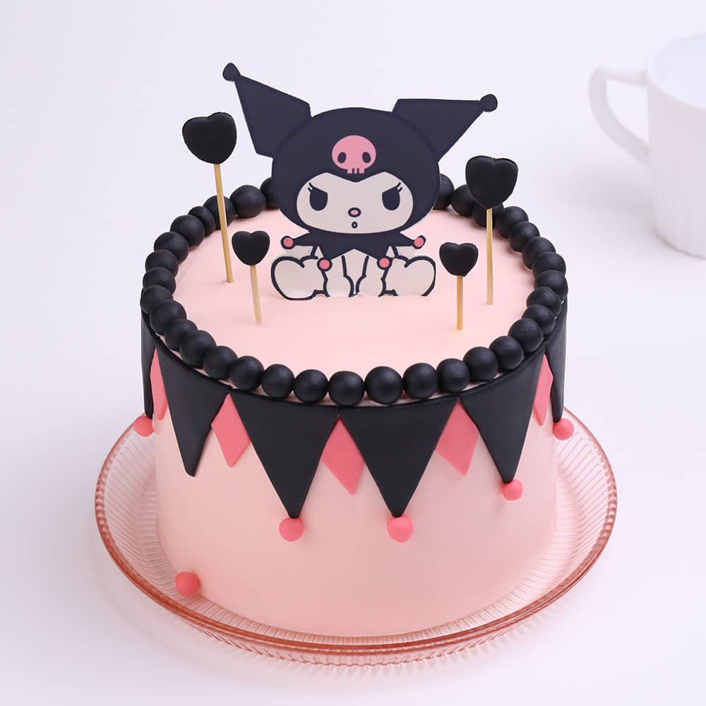 Skull Kuromi Buntings Cake