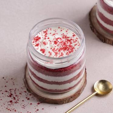 Velvety Blast Cake - Red Velvet Single Jar Cake