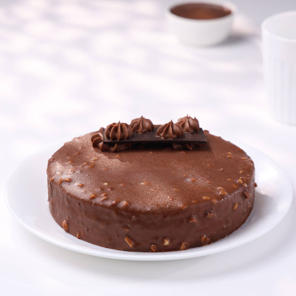 Rocher Brulee Cake