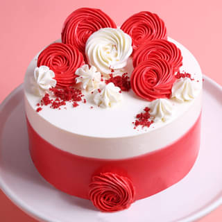 Front View of Scarlet Rose Delight Cake