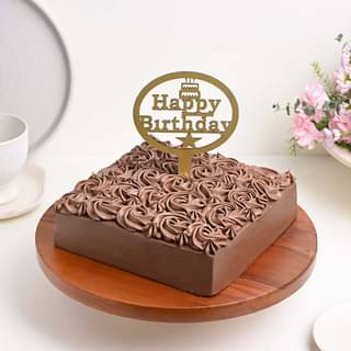 Rosy Swirls Chocolate Cake Online