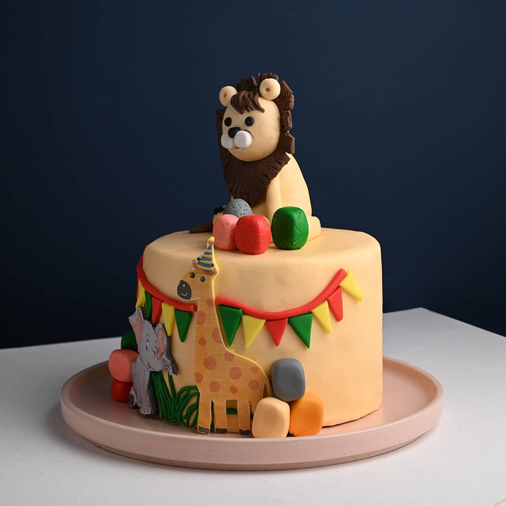 Enchanting Fondant Jungle Theme Cake