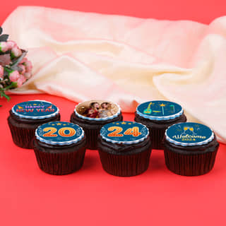 Set Of Six Cupcakes For New Year