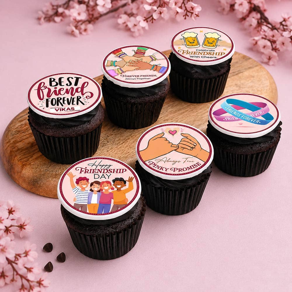 Six Friendship Day Cupcakes Six Friendship Day Cupcakes
