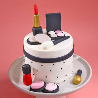 Glam Queen Birthday Makup Cake Glam Queen Birthday Makup Cake