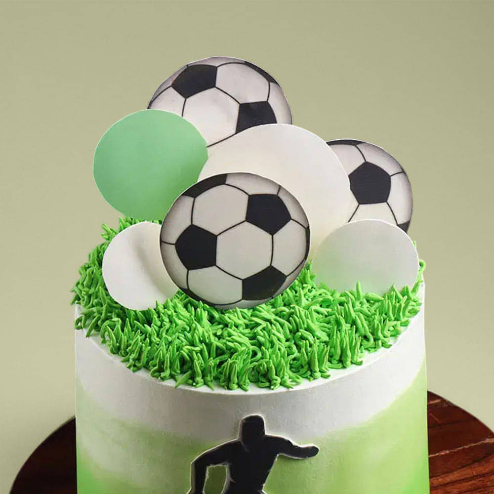 Strikerâ€™s Goal Cake