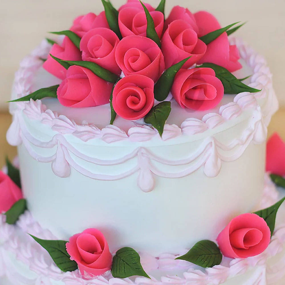 3 Tier Vanilla Party Cream Cake Zoomed View of 3 Tier Vanilla Party Cake