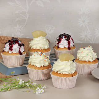 6 Blueberry Pineapple Vanilla Cupcakes