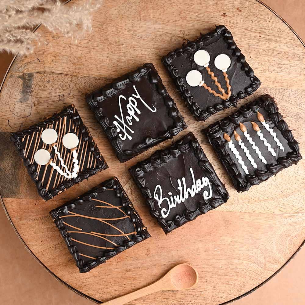 6 Piece of Heart Shaped Brownies