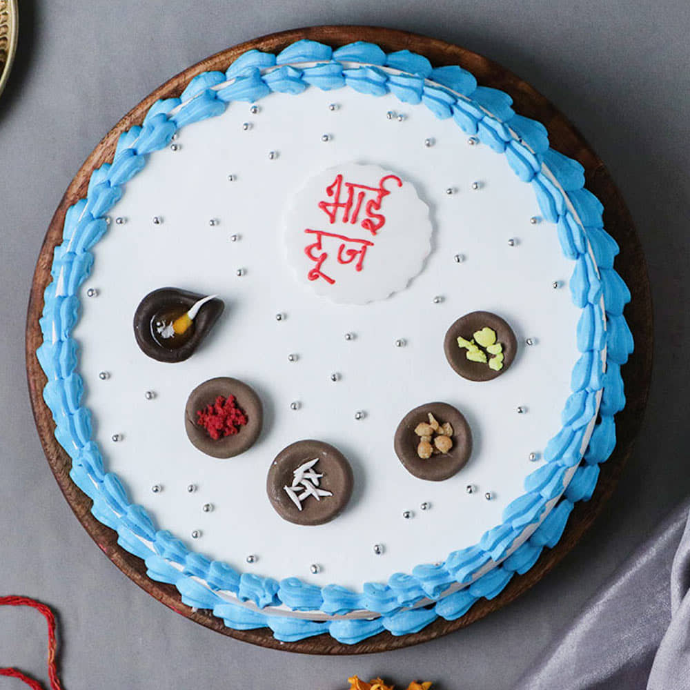 Top View of Lip-smacking Pineapple Bhai Dooj Cake
