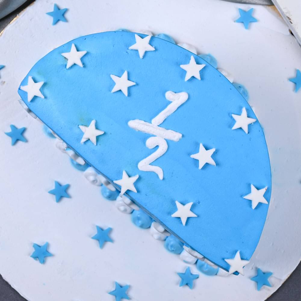 Blue White Star Vanilla Half Cake