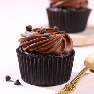 Choco chip cupcake dessert Choco chip cupcake dessert