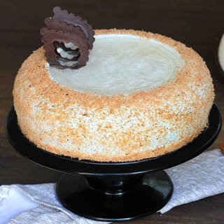 Round shaped coconut cake