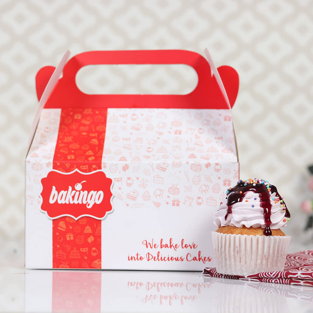 Cream Blueberry Sprinkles Cupcakes