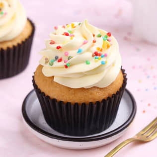 Funfetti Vanilla Cupcake
