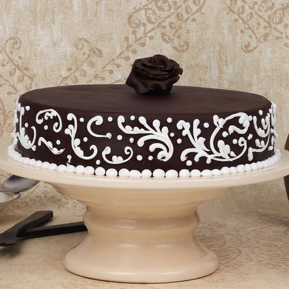 Fondant Cake With Rose