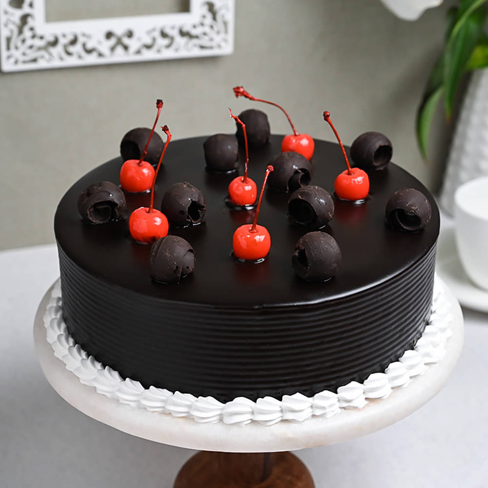 Traditional Black Forest Cake Recipe + Video Tutorial – Sugar Geek Show-happymobile.vn