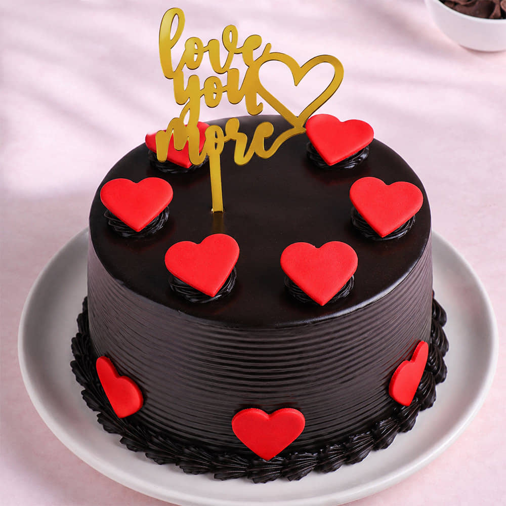 Hearts Of Love Chocolate Cake Round Chocolate Cake for Anniversary