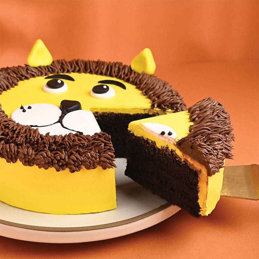 Gorgeous Lion Cream Cake