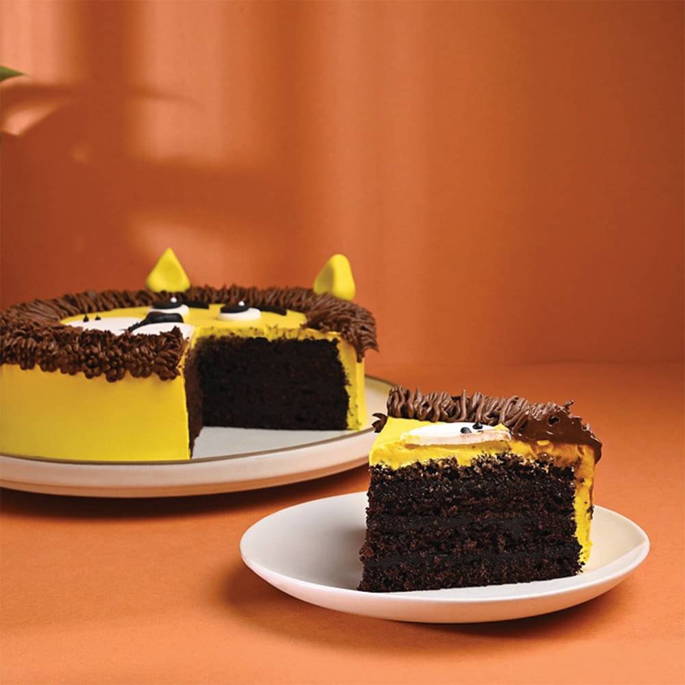 Gorgeous Lion Cream Cake