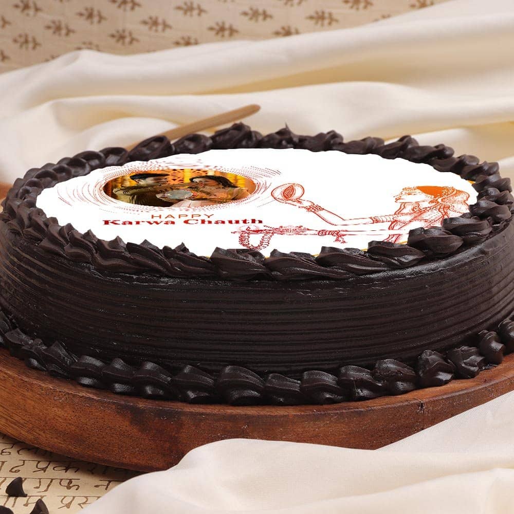 Happy Karwa Chauth Special Photo Cake Side View of Happy Karwa Chauth Special Photo Cake