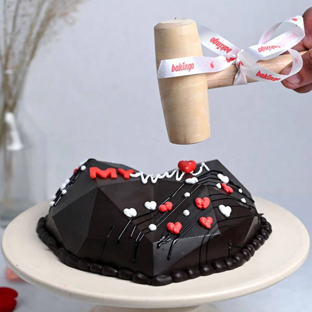 Chocolate Pinata Heart Shape Cake Side View of Heart Shaped Choco Pinata Cake