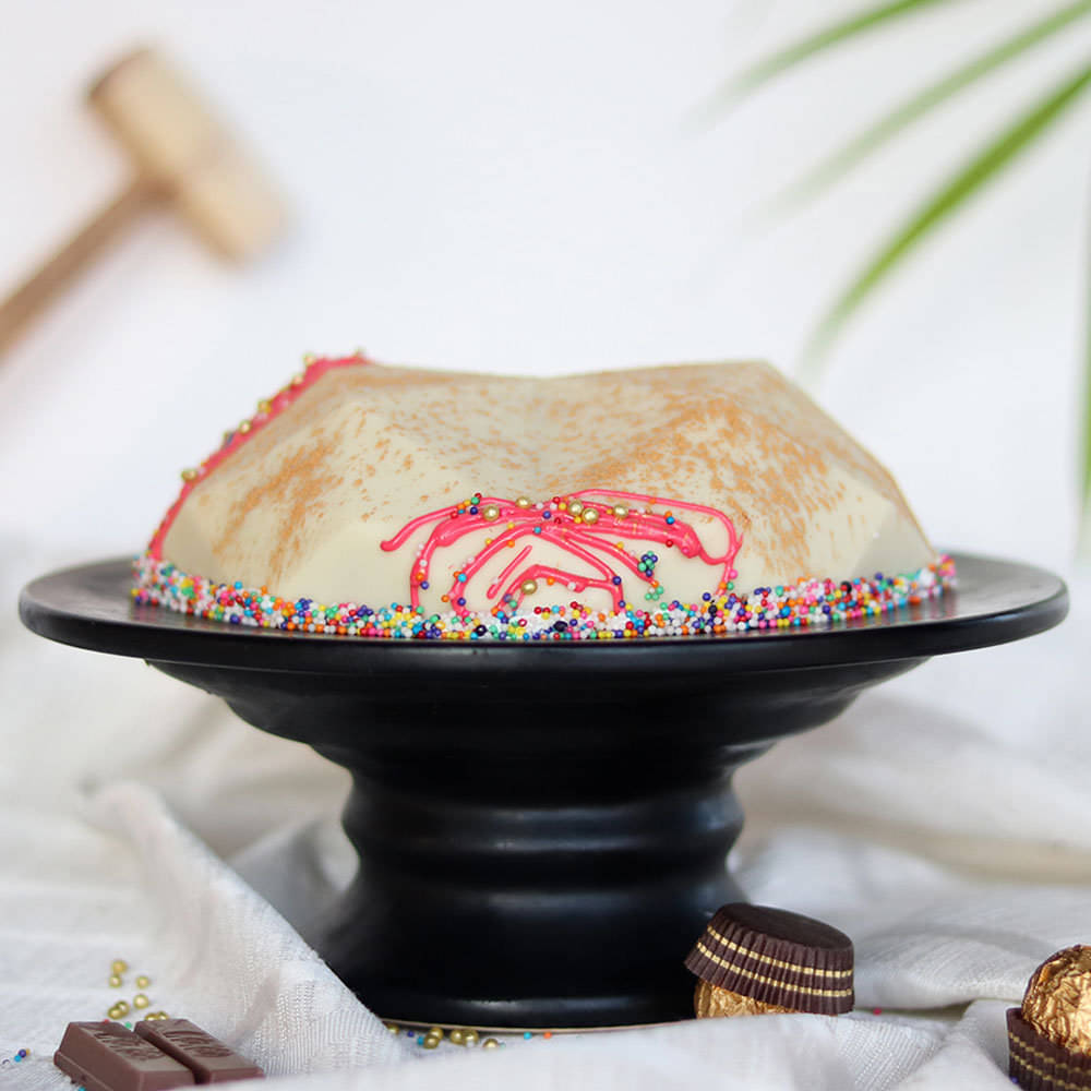 Chocolate Vanilla Heart Shape Pinata Cake Heart Shaped Pinata Cake