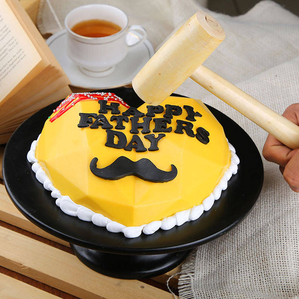 Heart Shaped Pineapple Pinata Cake (450 gm)